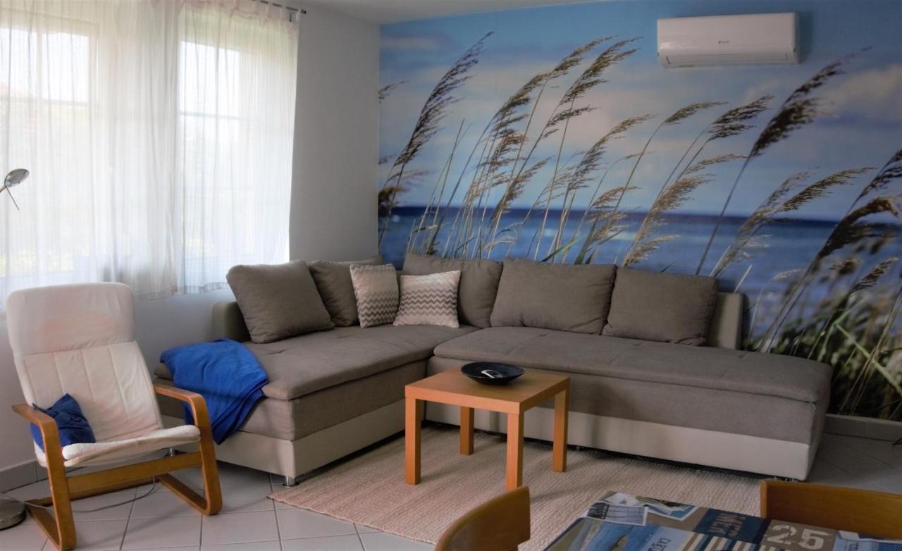 Nefelejcs Apartmanhaz Gyenesdiás Екстериор снимка