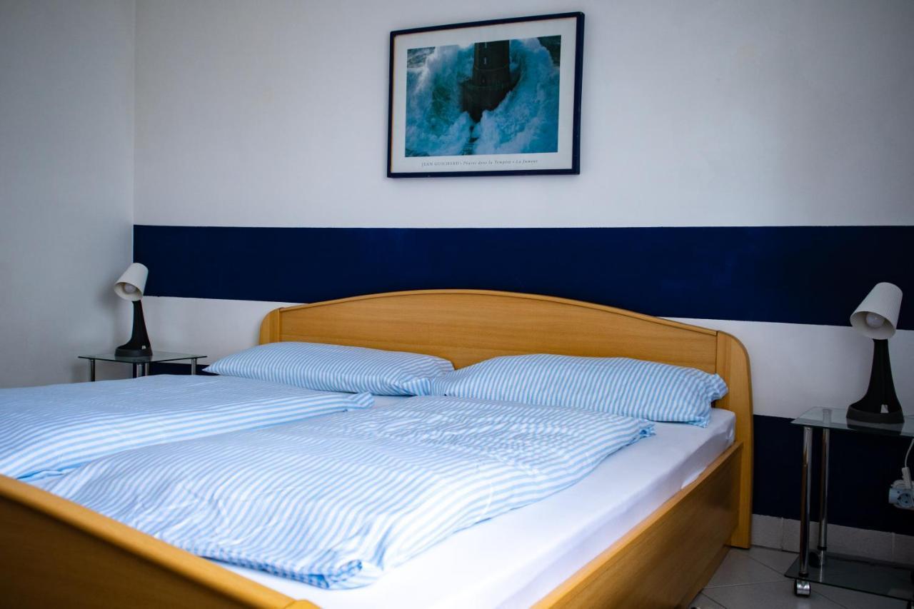 Nefelejcs Apartmanhaz Gyenesdiás Екстериор снимка