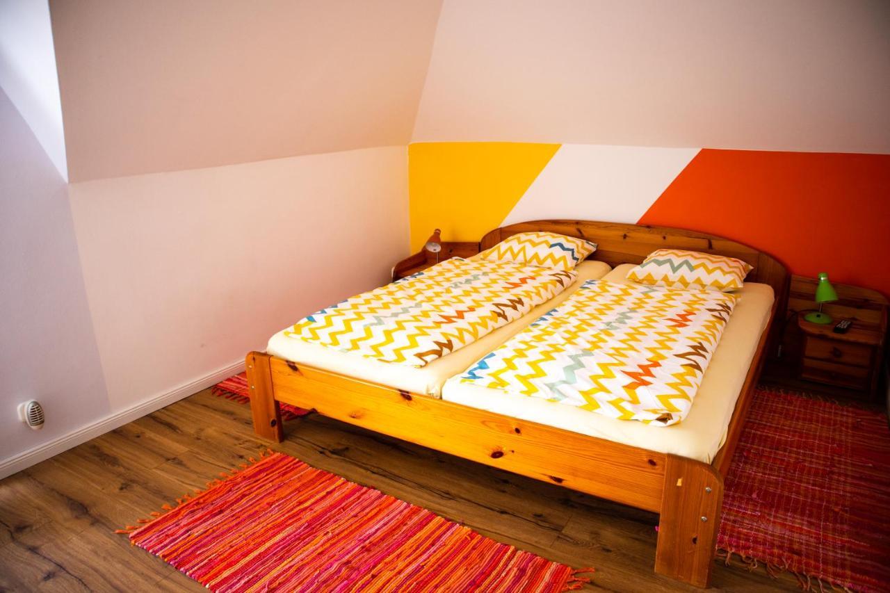 Nefelejcs Apartmanhaz Gyenesdiás Екстериор снимка