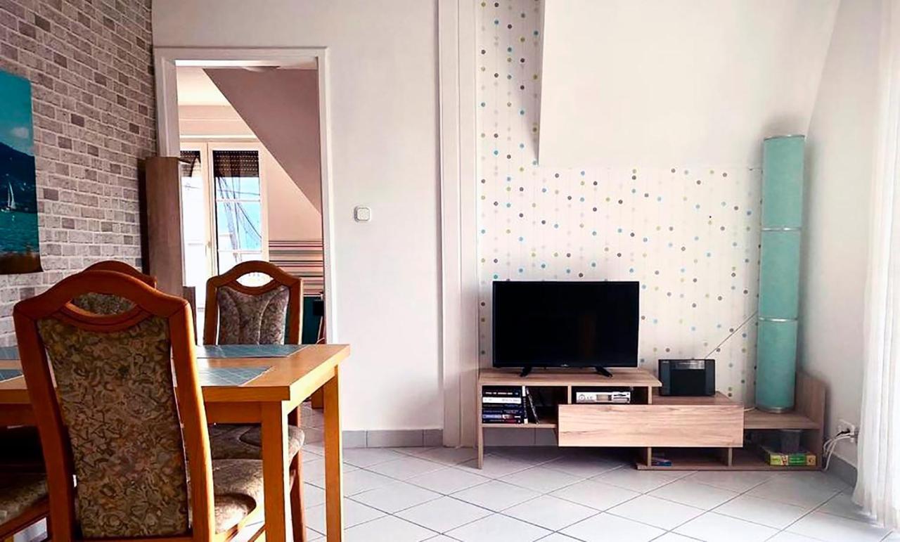 Nefelejcs Apartmanhaz Gyenesdiás Екстериор снимка